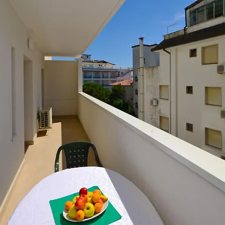 アパート For Four Guests In A Prime Location *